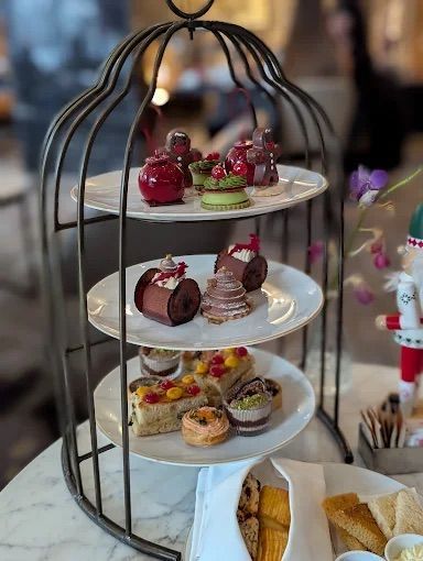 The Shangri-La afternoon tea service